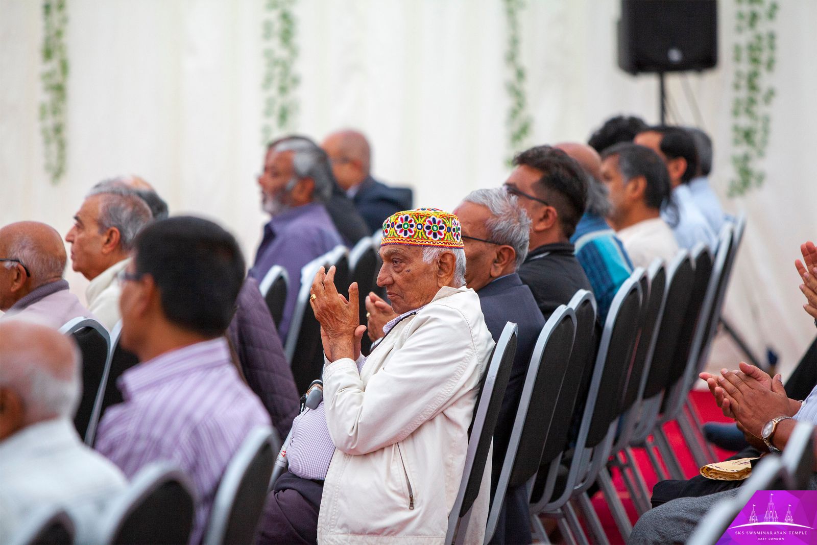 ©1987-2017 SKS Swaminarayan Temple East London